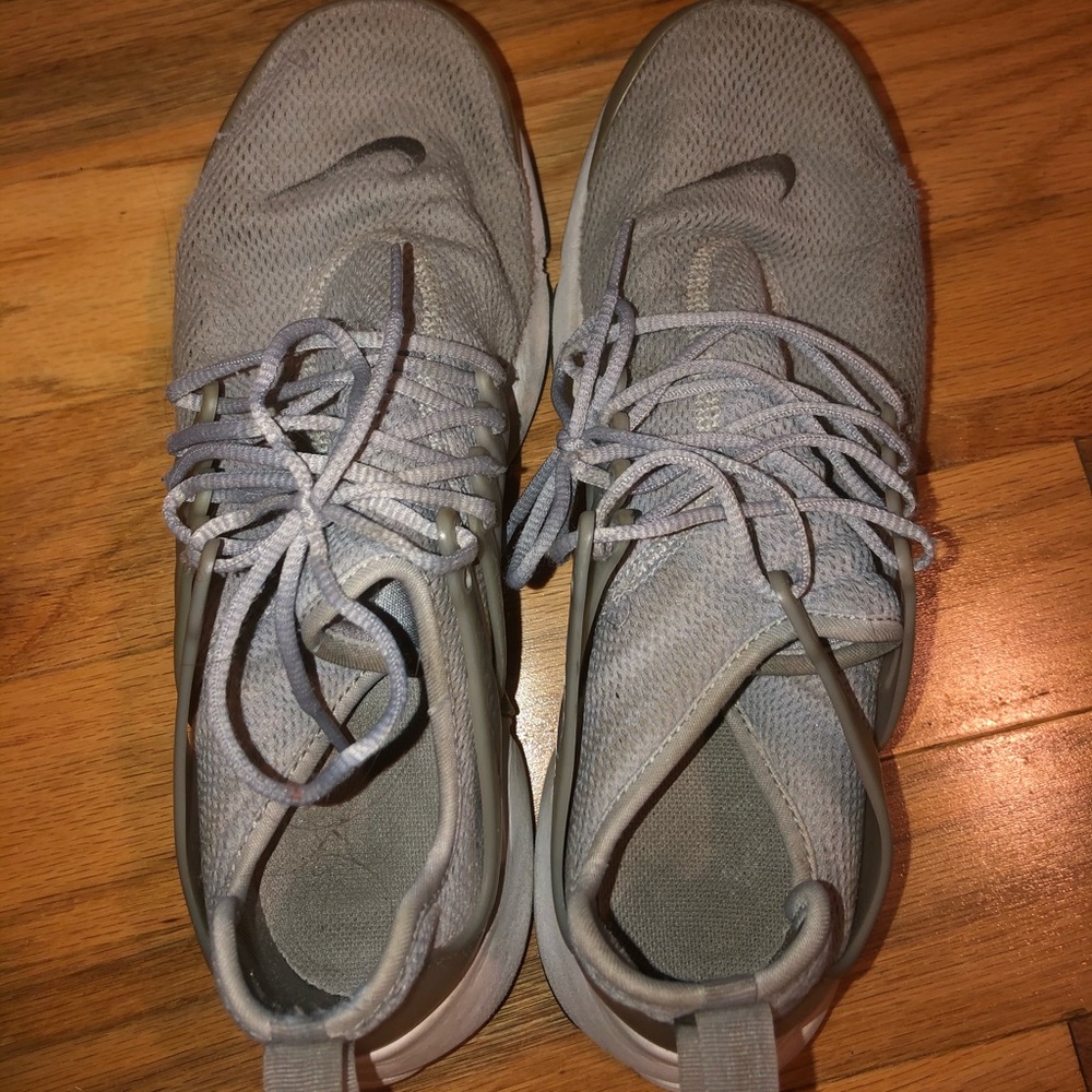 Women’s nike air presto tennis shoes